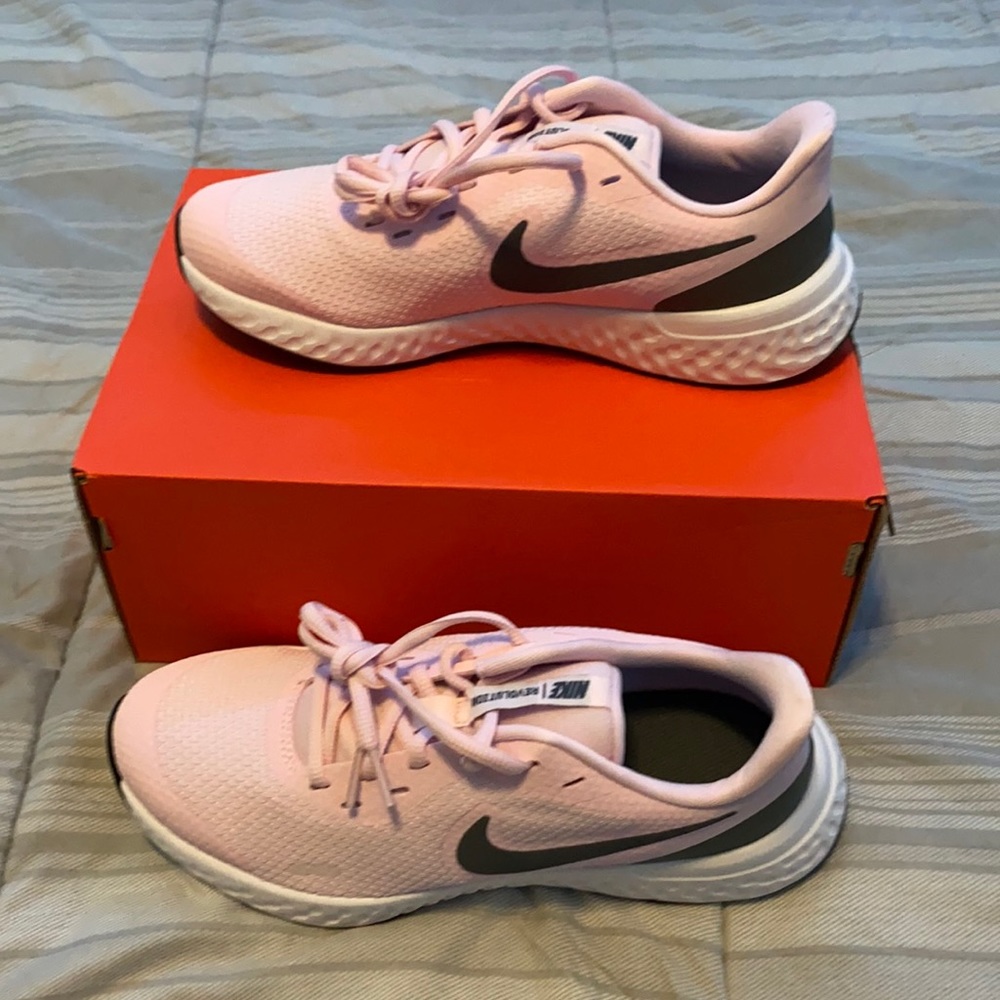 Nike Revolution 5 (GS)